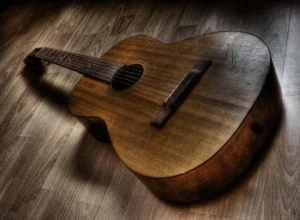 Có nên mua guitar cũ để bắt đầu học không?