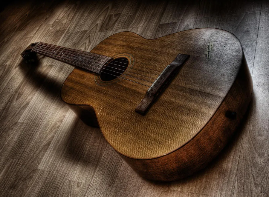 Có nên mua guitar cũ để bắt đầu học không?