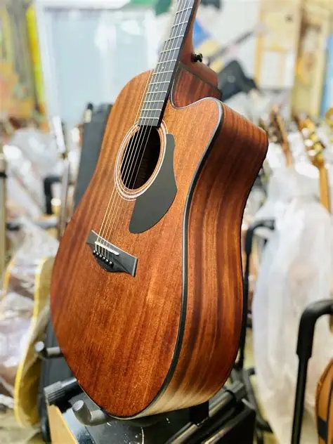Review đàn Guitar Guitar Rosen